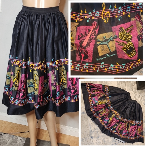 Pinup Couture Music Black Multi Pleated Full Skirt Pockets Size XS Rockabilly - Picture 1 of 16